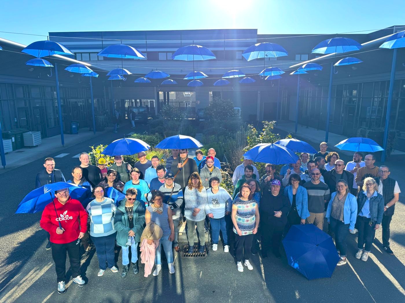 Fin de mois en bleu au P&ocirc;le Travail Adapt&eacute;