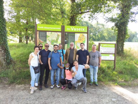 Les stagiaires de la section APD1 en sortie dans les bois des Vaseix