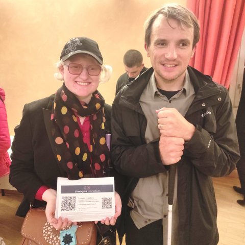 Oriane et Amaury, fiers de la récompense qui leur a été remise : des places pour assister à un match de handball